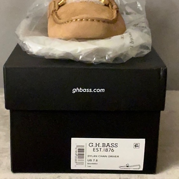 G.H. Bass Women’s Moccasin - Picture 7 of 8